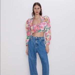 Zara Tops - Zara floral crop top Zara Tops - Zara floral crop top